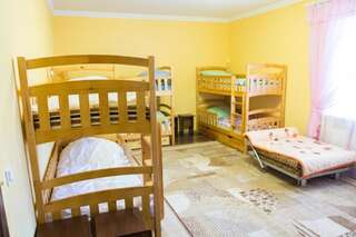 Гостиница Hostel Papa House Калининград Односпальная кровать в общем номере-4