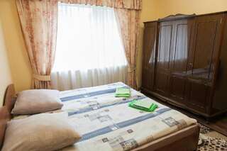 Гостиница Hostel Papa House Калининград Двухместный номер с 1 кроватью или 2 отдельными кроватями-1